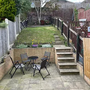 Rotherham,meadowhall,magna,utilita Arena,with Wifi And Driveway , Rotherham United Kingdom